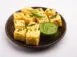 gujarati-khaman-dhokla-made-using-chana-dal-served-with-green-chutney-selective-focus(3)